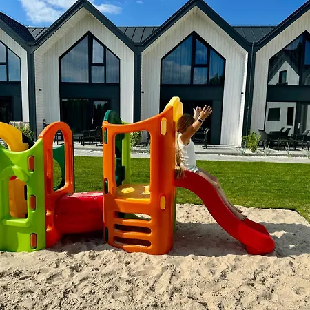 Baltic Atelier Nad Morzem Z Sauna Деревянный коттедж