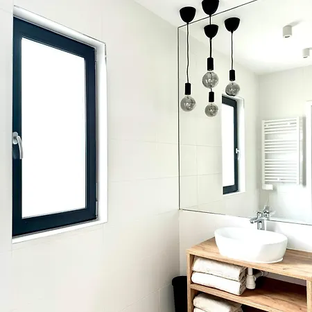 Деревянный коттедж Baltic Atelier Nad Morzem Z Sauna Грзибово